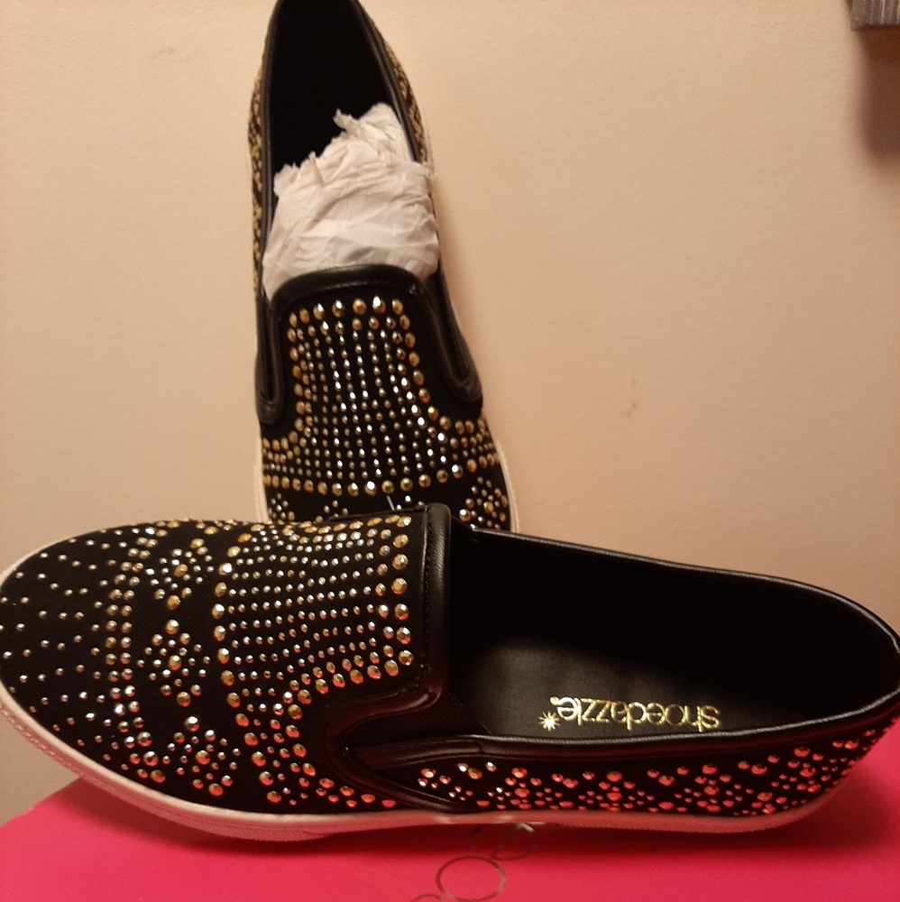 Shoes - Picture 1 of 3
